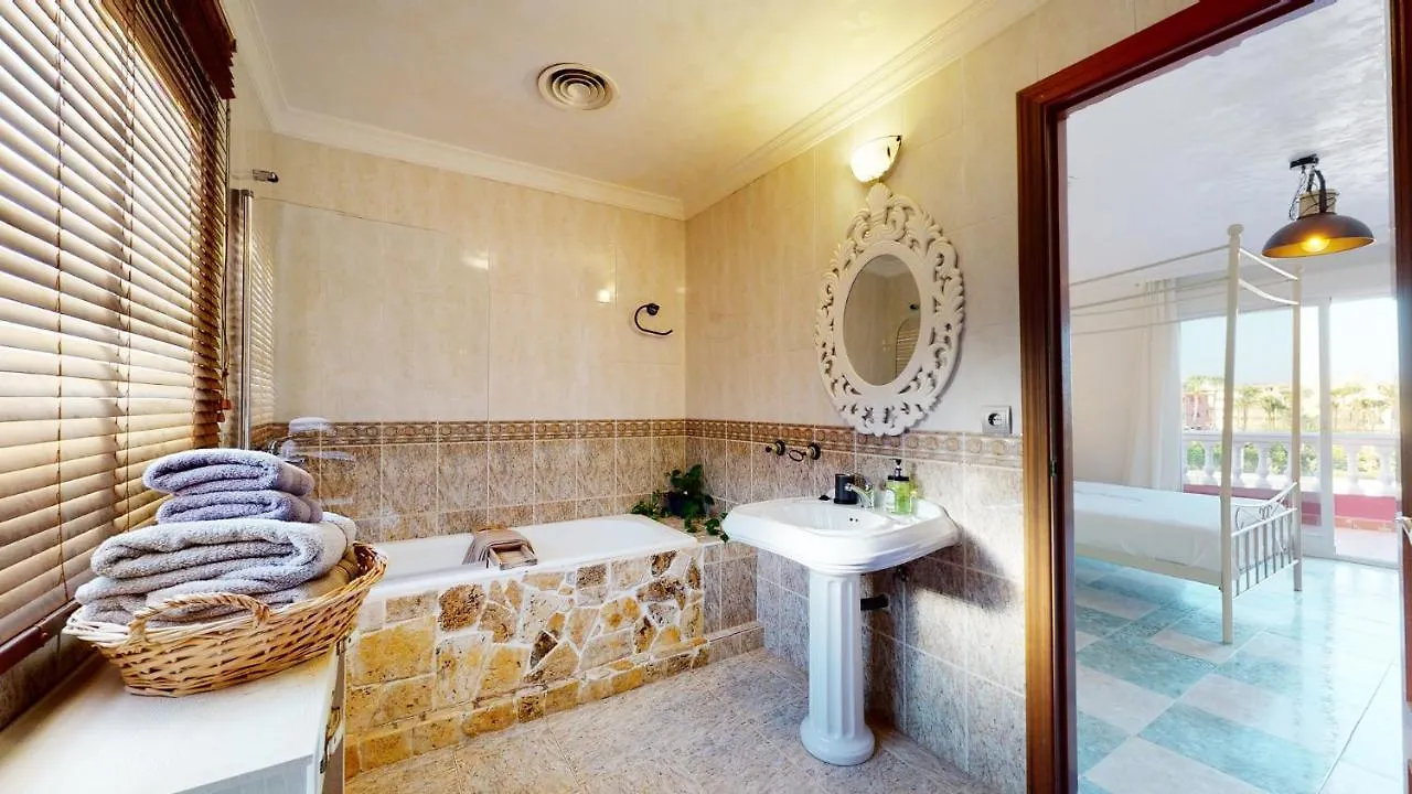 Majestic Villa By The Beach Heated Private Pool & Jacuzzi Benalmádena España