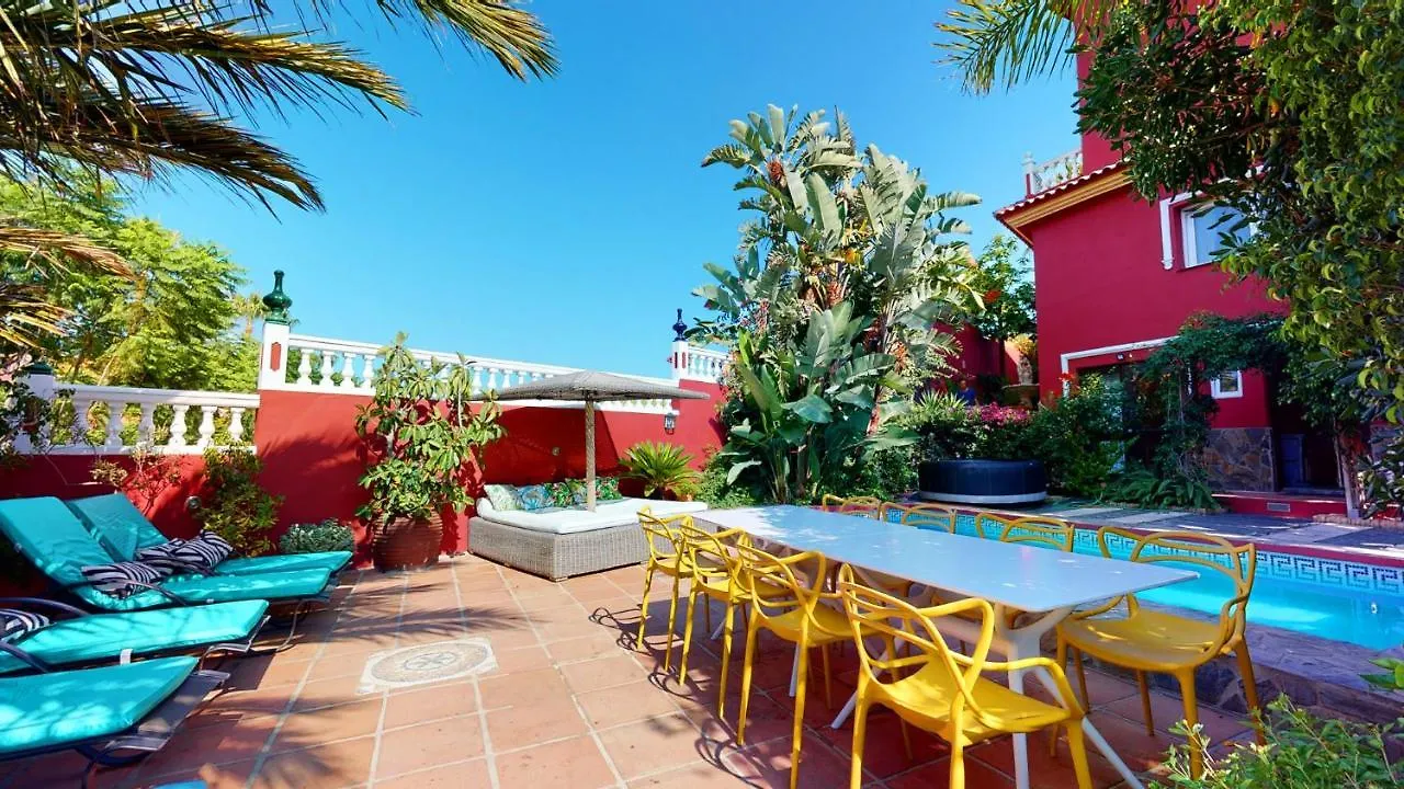 Majestic Villa By The Beach Heated Private Pool & Jacuzzi بينالماذينا
