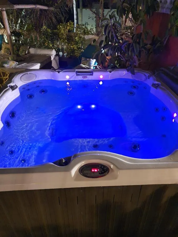 Majestic Villa By The Beach Heated Private Pool & Jacuzzi Benalmádena
