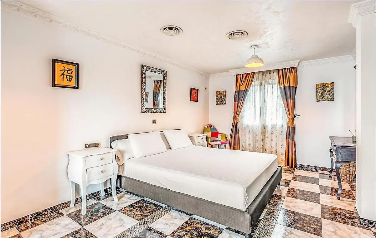 Majestic Villa By The Beach Heated Private Pool & Jacuzzi Benalmádena
