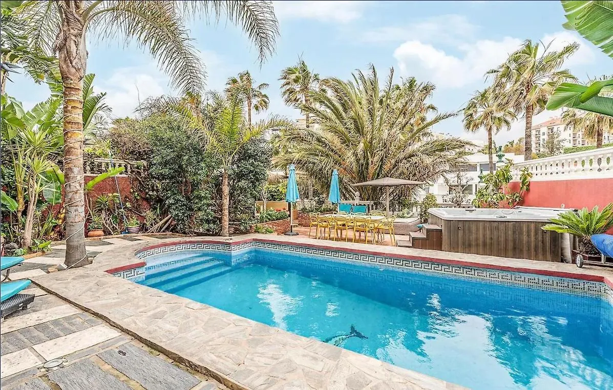 Majestic Villa By The Beach Heated Private Pool & Jacuzzi Benalmádena