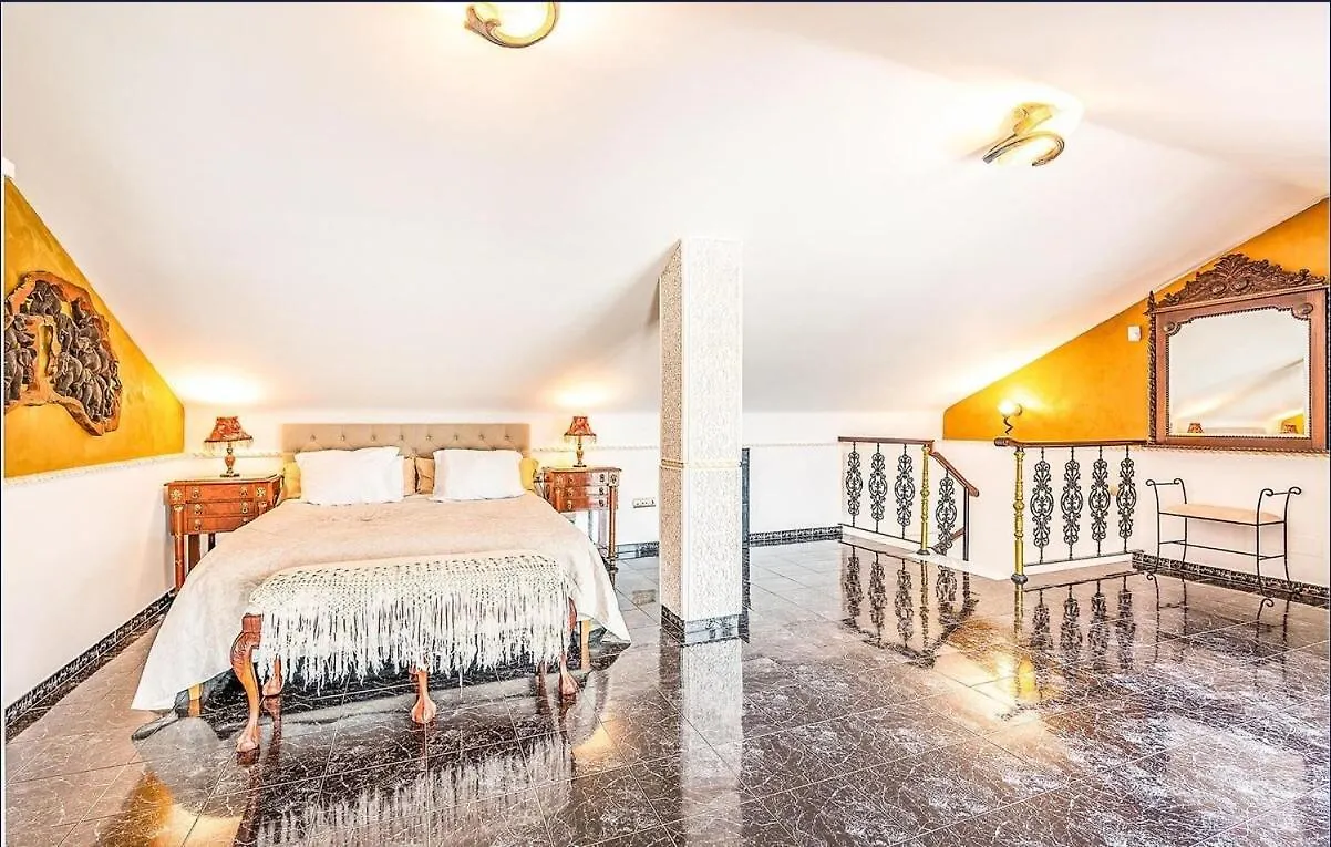 Majestic Villa By The Beach Heated Private Pool & Jacuzzi Benalmádena