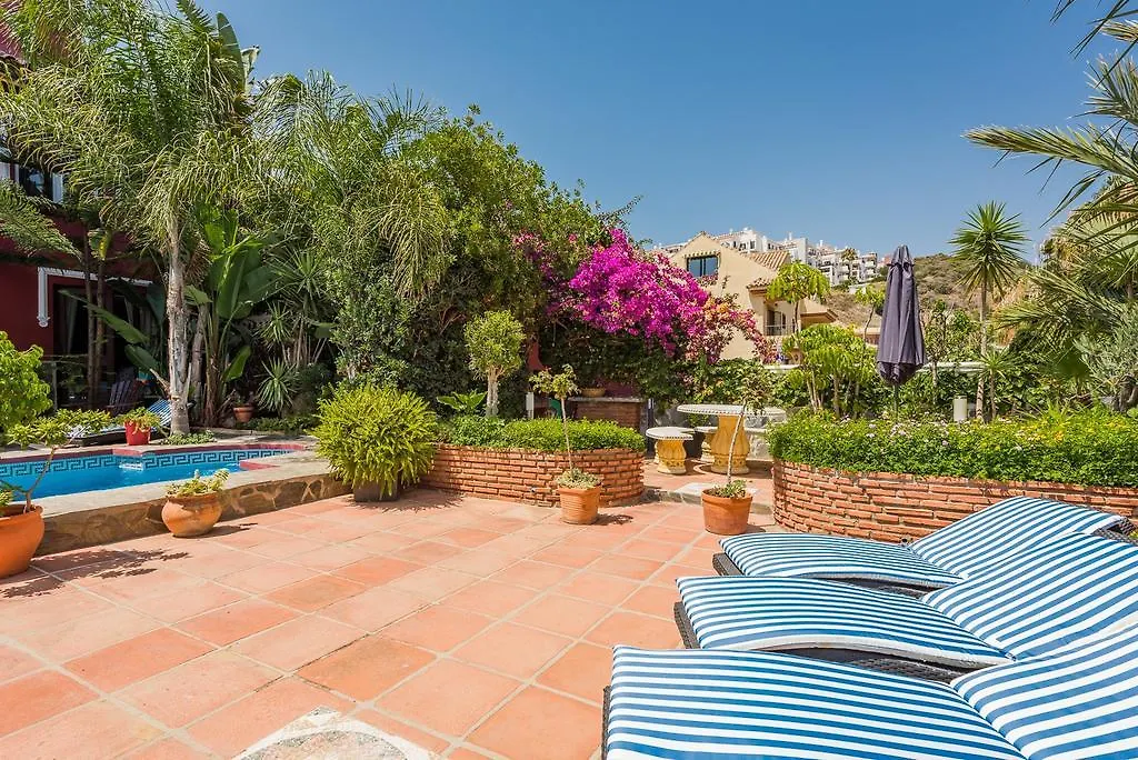 Majestic Villa By The Beach Heated Private Pool & Jacuzzi Benalmádena 0*,  España
